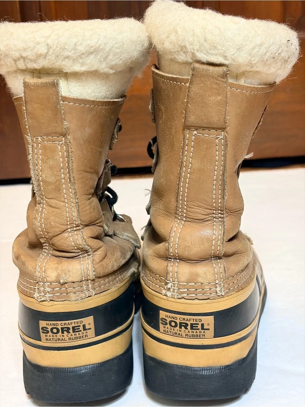 Women’s Sorel Caribou 7 Winter Snow Rain Hiking Boots Wool Sherpa Natural Rubber